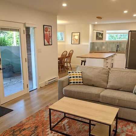 Bright Modern 1Br Suite In Sooke Village Core Exteriér fotografie